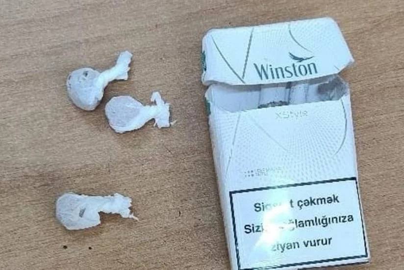 Həbsdə olan qardaşına narkotik gətirməkdə şübhəli bilinən şəxs saxlanılıb