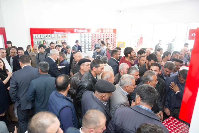 Cəlilabadda “Bakcell”in yenilənmiş Satış və Müştəri Xidməti mərkəzi təqdim edilib