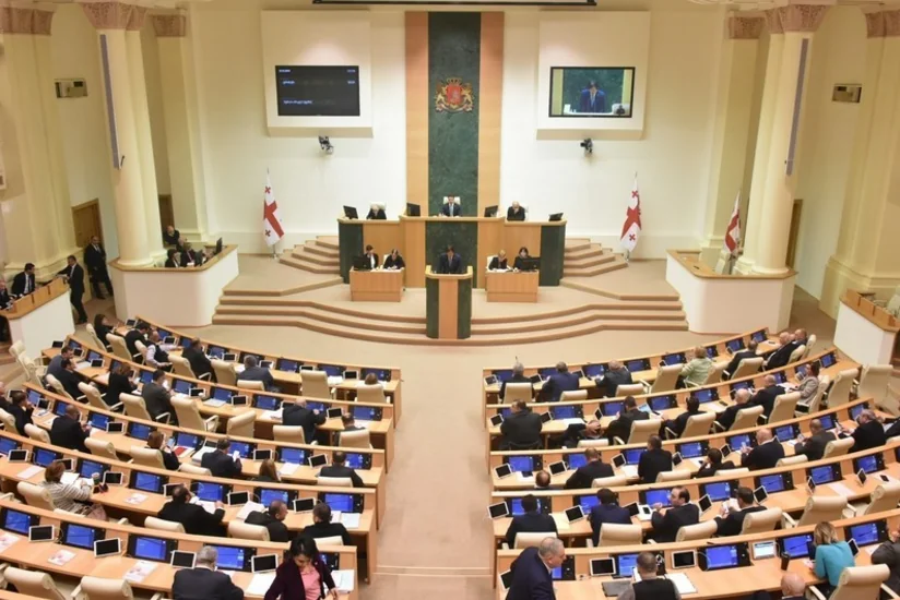 Gürcüstan parlamentində xüsusi təhlükəsizlik rejimi tətbiq edilib