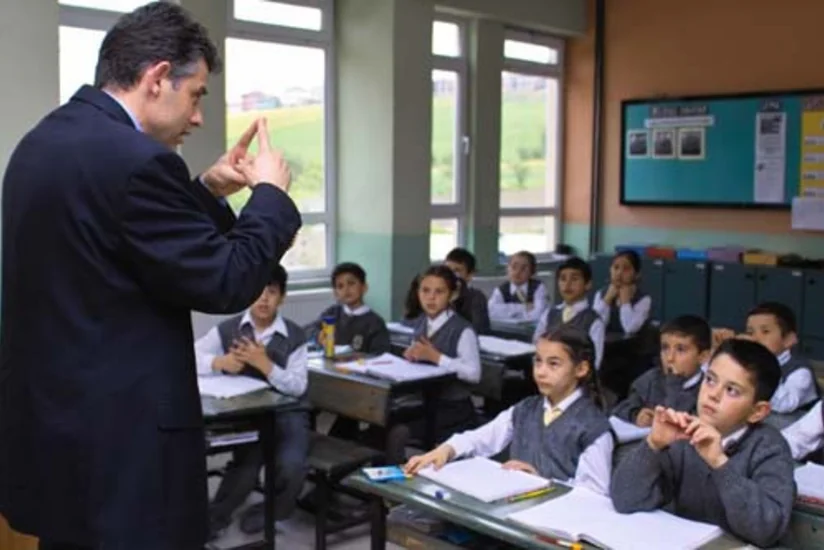 ​Azərbaycanda muzdlu işçilərin 23%-i təhsil sahəsində çalışır