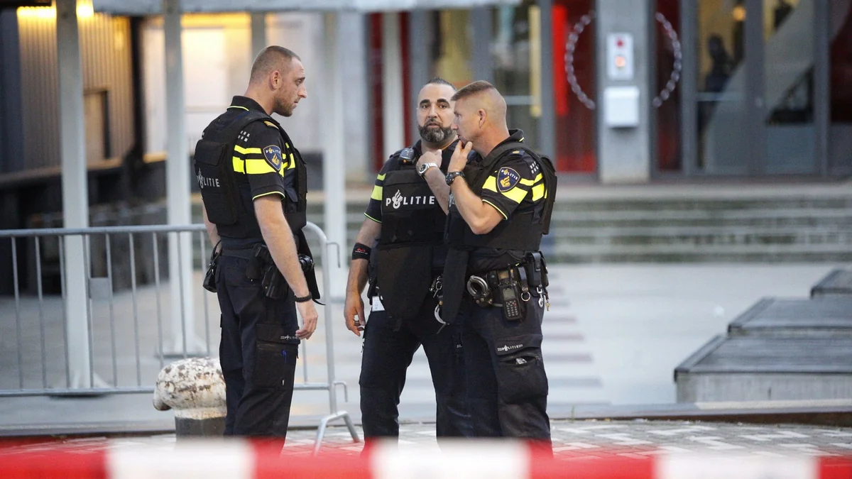 ABŞ-ın nüvə silahının Niderlandda yerləşdirilməsinə qarşı çıxan 15 nəfər saxlanılıb