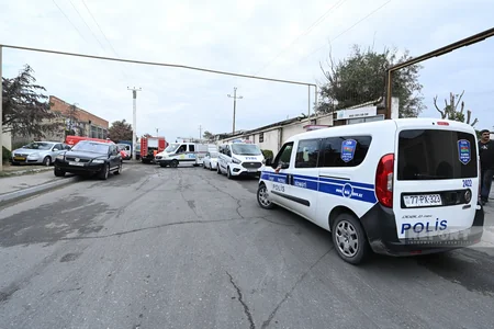 Bakıda ticarət obyektindəki yanğın söndürülüb - YENİLƏNİB-3