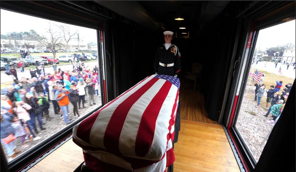 ABŞ-ın sabiq prezidenti Corc Buş (ata) Texasda dəfn edilib - FOTO - VİDEO