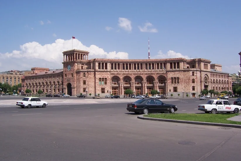 Protest staged outside Armenian government building