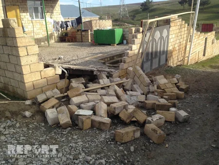 Şamaxıda torpaq sürüşməsi baş verib, evlərə ziyan dəyib