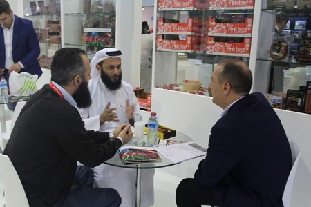 Azərbaycanla BƏƏ-nin şirkətləri arasında Dubaya ət ixracına dair müqavilə imzalanıb