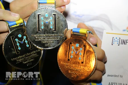 Azərbaycan məktəblilərinin robotları InfoMatrix beynəlxalq müsabiqəsində qızıl medal qazanıb - FOTO - VİDEO - YENİLƏNİB