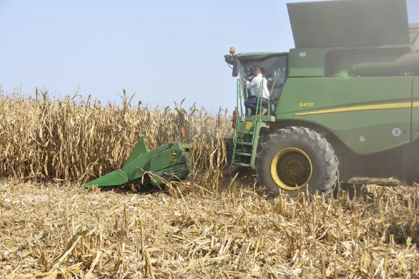 İnam Kərimov: “Ötən il havanın quraq olması taxılçılığa təsirsiz ötüşməyib”