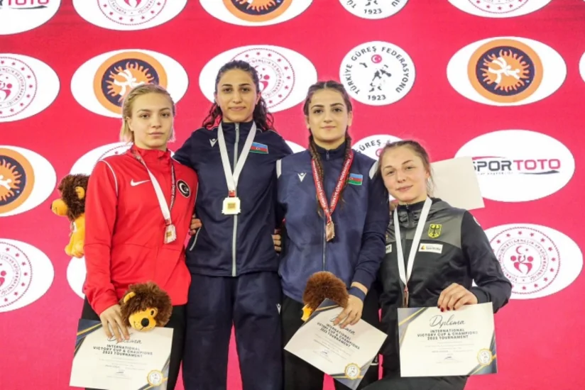 Azərbaycan güləşçiləri Çempionlar turnirini 10 medalla başa vurublar