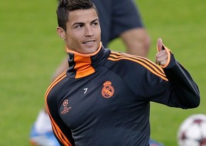 Ronaldu Nurməhəmmədovu təbrik etdi