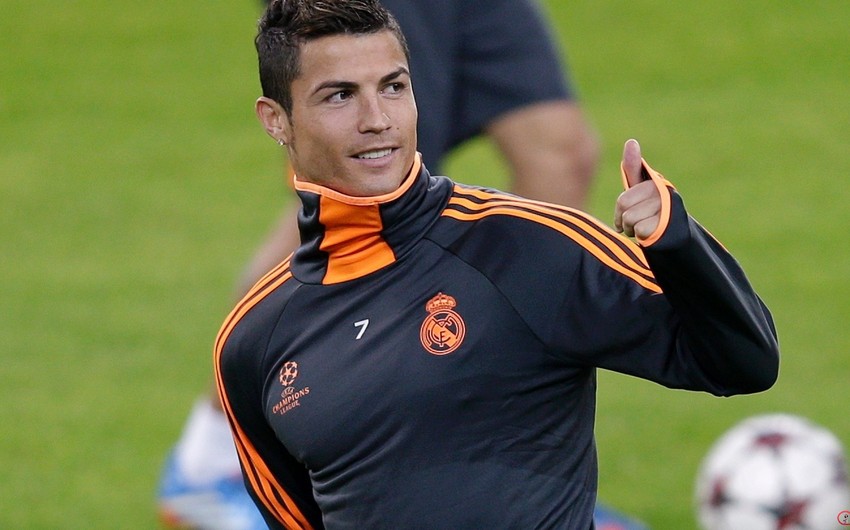 Ronaldu Nurməhəmmədovu təbrik etdi