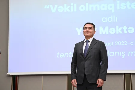 Vəkil olmaq istəyirəm adlı yay məktəbinin bağlanış mərasimi keçirilib