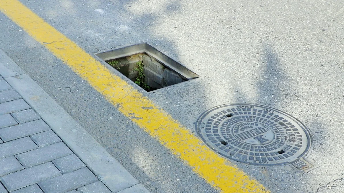 Bakının Nobel prospektində oğurlanmış yağış barmaqlıqları bərpa olunub