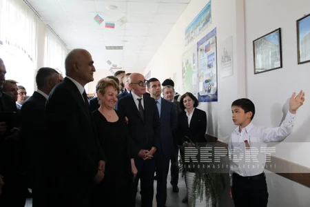 Azərbaycan nümayəndə heyəti Həştərxanda Heydər Əliyev adına məktəbdə olub