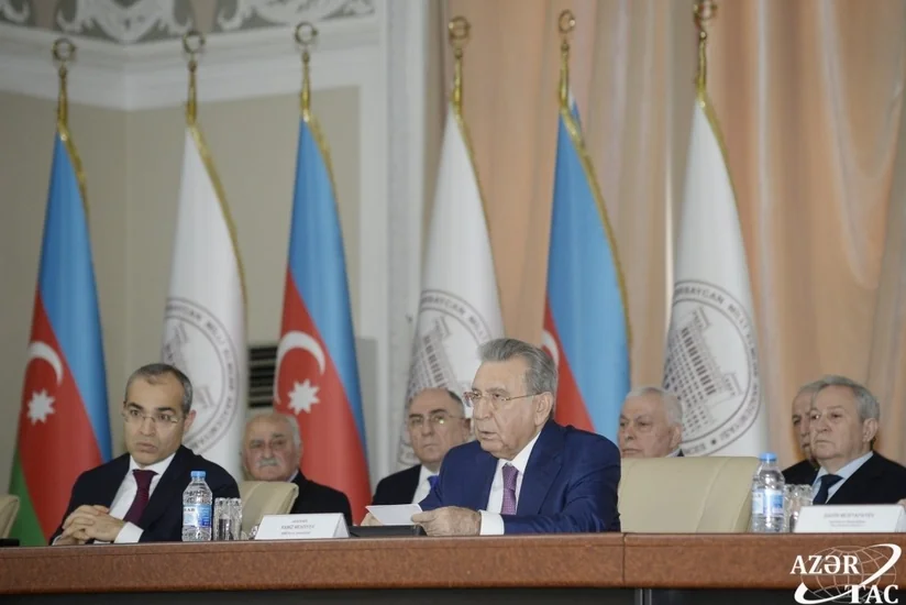 Ramiz Mehdiyev: Dövlət hər il AMEA-ya böyük məbləğdə vəsait ayırsa da, əvəzində heç bir fayda əldə etmir