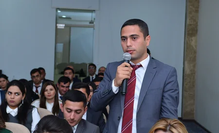 Təhsil naziri Sabirabadda gənc müəllimlərlə görüşüb