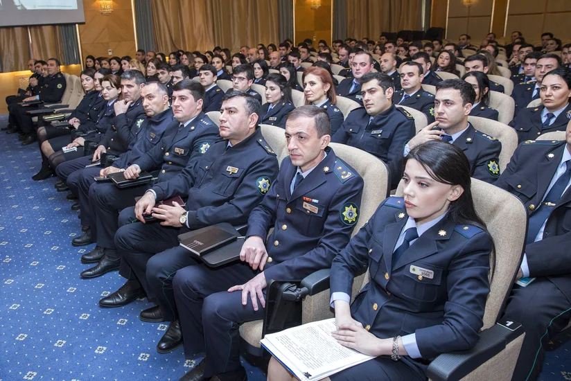 Gömrük orqanlarının vəzifəli şəxslərinin xüsusi geyim forması ilə bağlı fərmanda dəyişiklik edilib