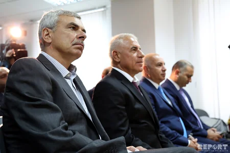 Futbol veteranı İsgəndər Cavadovun həyatından və karyerasından bəhs edən kitabın təqdimatı olub