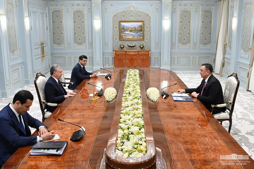 TDT-nin Baş katibi Özbəkistan Prezidenti ilə görüşüb