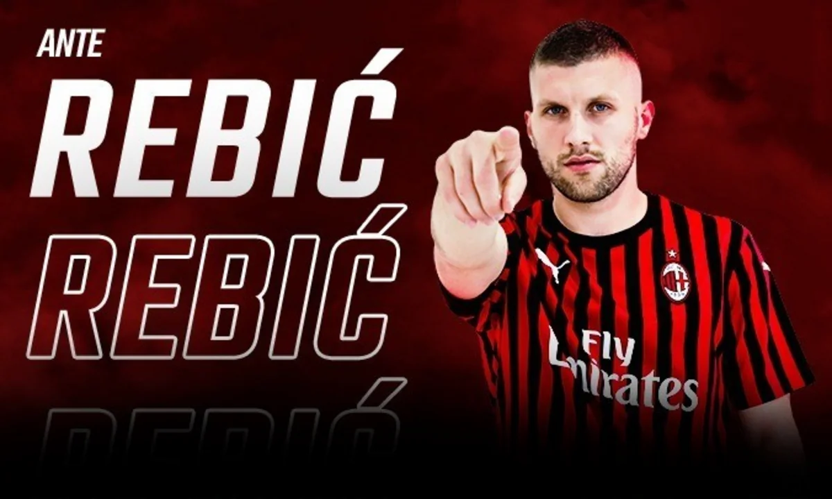 Milan və Ayntraxt arasında hücumçu yerdəyişməsi baş verib