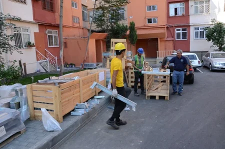 Bakıda yeni liftlərin quraşdırılması davam edir