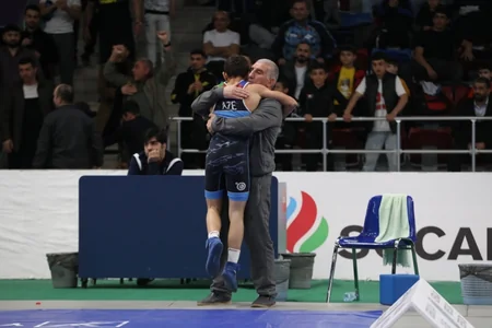 Güləş üzrə yeniyetmələr arasında Azərbaycan çempionatına yekun vurulub