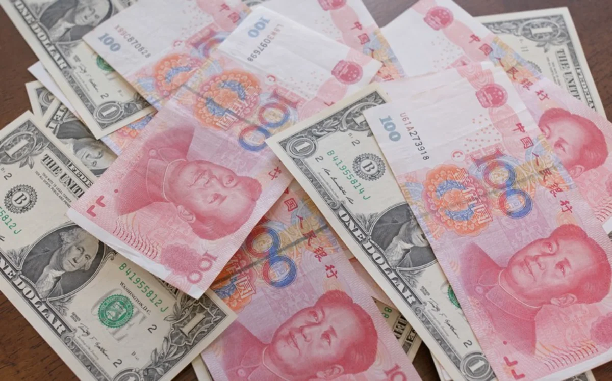 China’s Central Bank strengthens yuan rate against US dollar