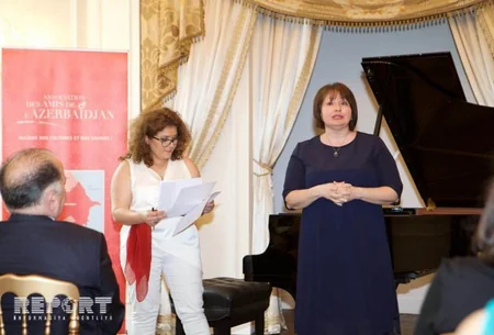 Parisdə Azərbaycanda qadınlara səsvermə hüququnun verilməsinin 100 illiyi qeyd edilib