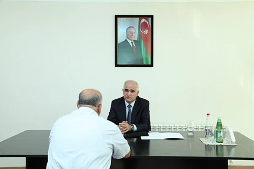 ​İqtisadiyyat və sənaye naziri Qusarda vətəndaşlarla görüşüb