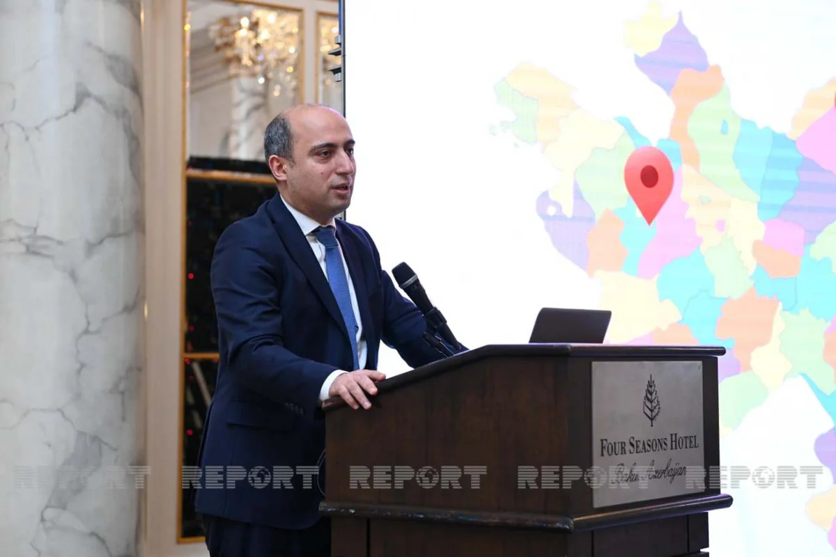 Emin Əmrullayev: Peşəkar idmanla təhsilin vəhdətini bir araya gətirməliyik 