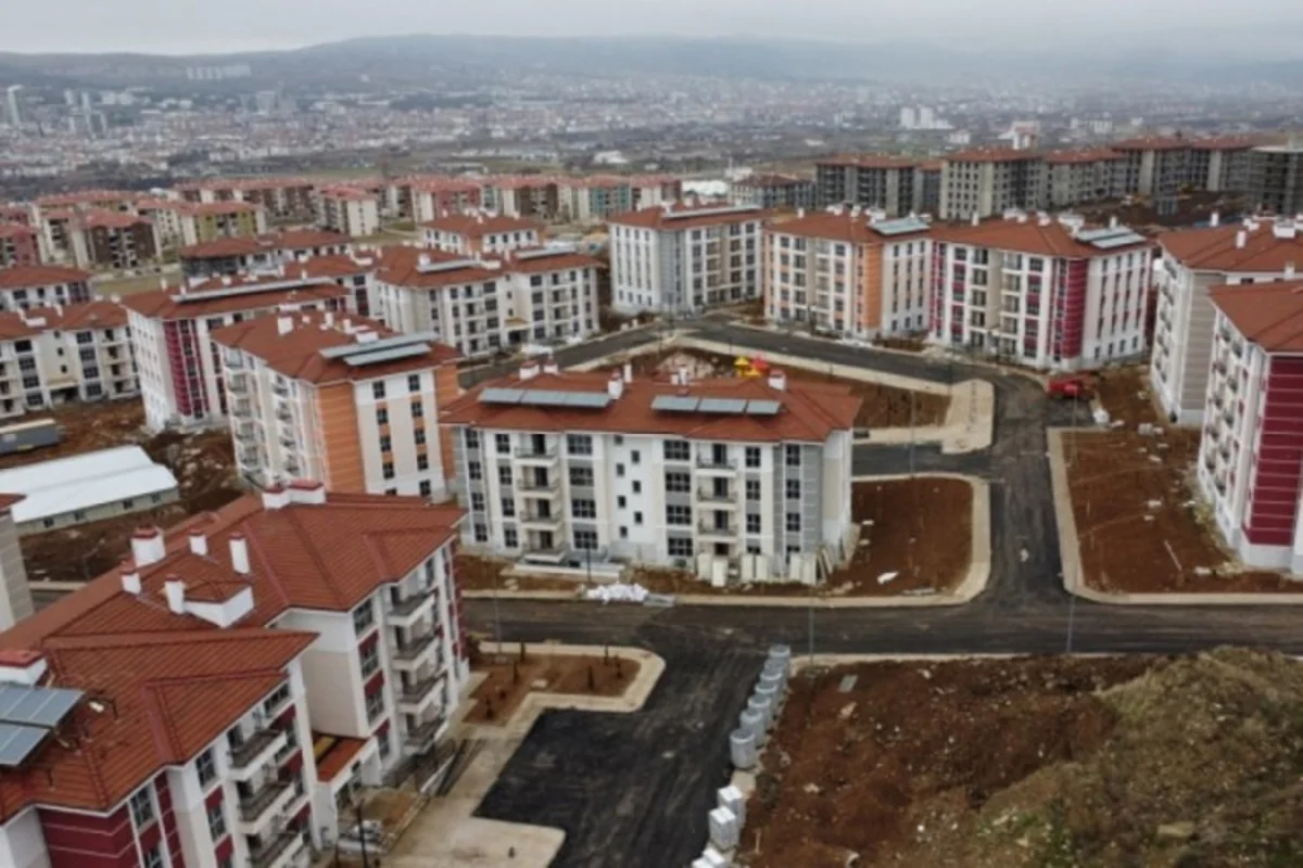 Ərdoğan zəlzələ bölgəsində tikiləcək evlərin sayını açıqlayıb