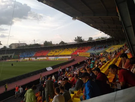 Silahın paytaxtında futbol tamaşası - Rəqibi tərksilah edən Neftçi  - REPORTAJ - VİDEO