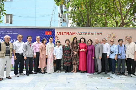 Vice-President of Heydar Aliyev Foundation visits Vietnam