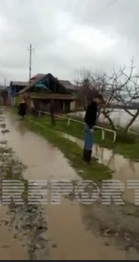 Cəlilabadda əkin sahələrini su basıb, kəndlər təhlükə ilə üzləşib