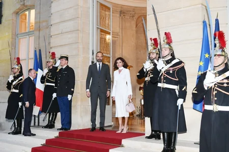 Mehriban Əliyeva Fransanın Baş naziri ilə təkbətək görüşüb