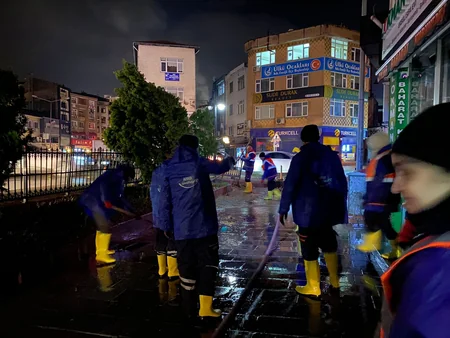 Türkiyənin Ereğli rayonu güclü yağışlardan sonra fəlakət zonası elan edilib