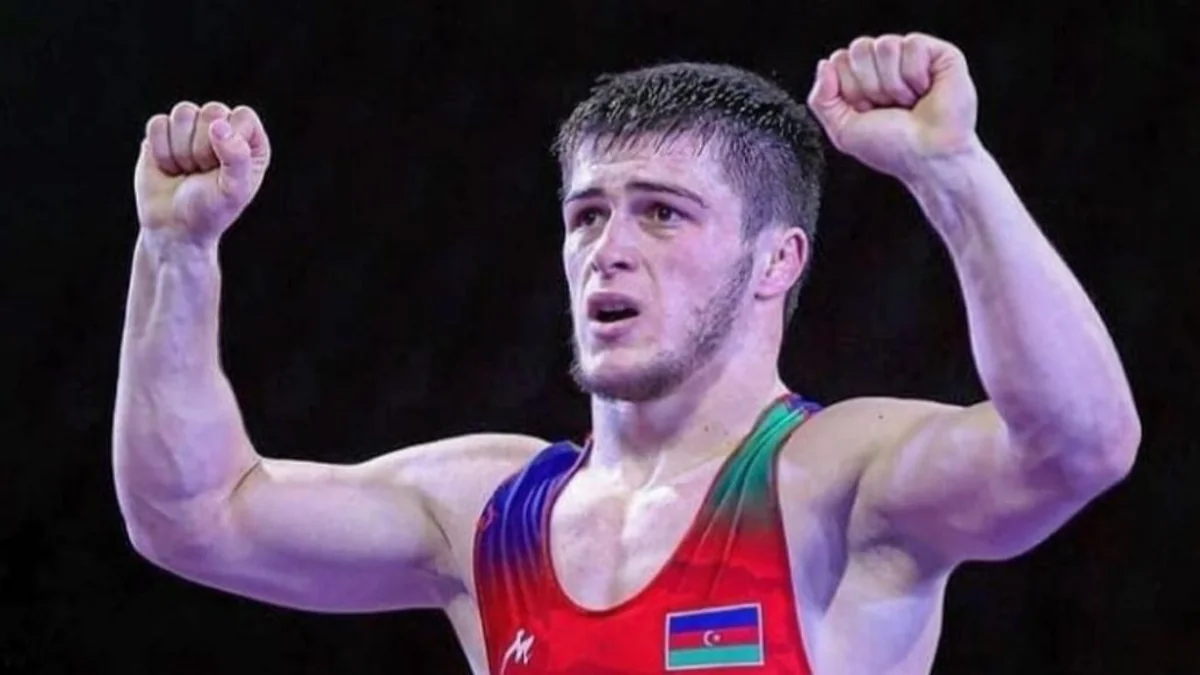 Азербайджанский борец победил армянского на чемпионате Европы