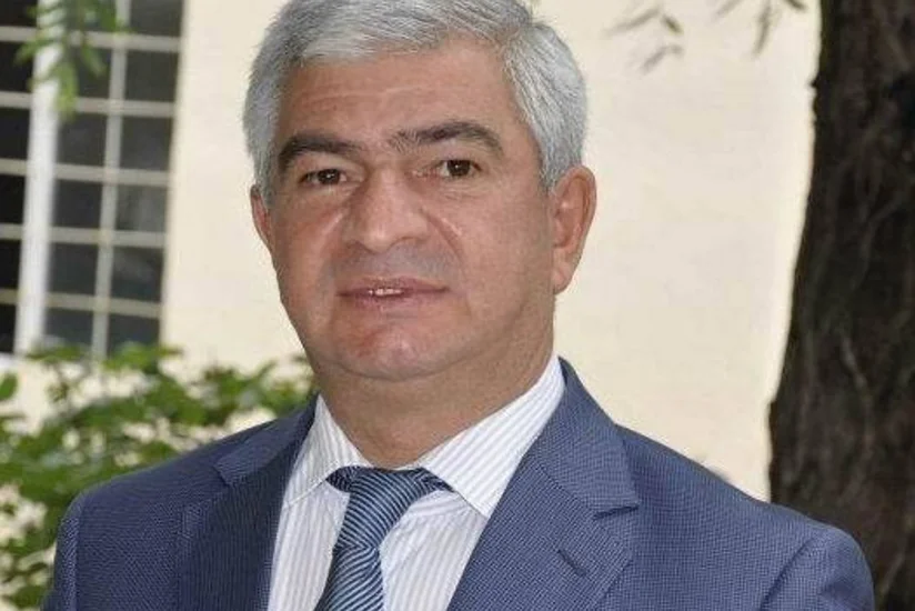 Президент Ильхам Алиев наградил главу ИВ