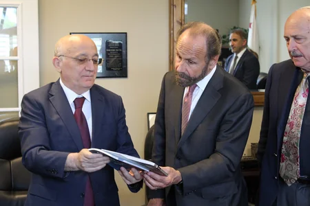 Mübariz Qurbanlı San-Fransisko Şəhər Şurasının üzvü və Kaliforniya Ştat senatoru ilə görüşüb