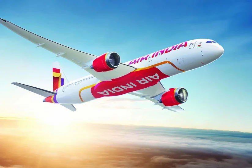 Пассажиров самолета Air India эвакуировали после угрозы о минировании