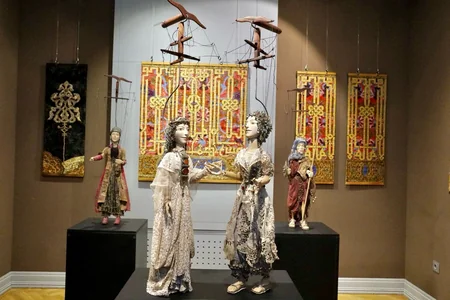 В Ичеришехер открылась международная выставка Диалог