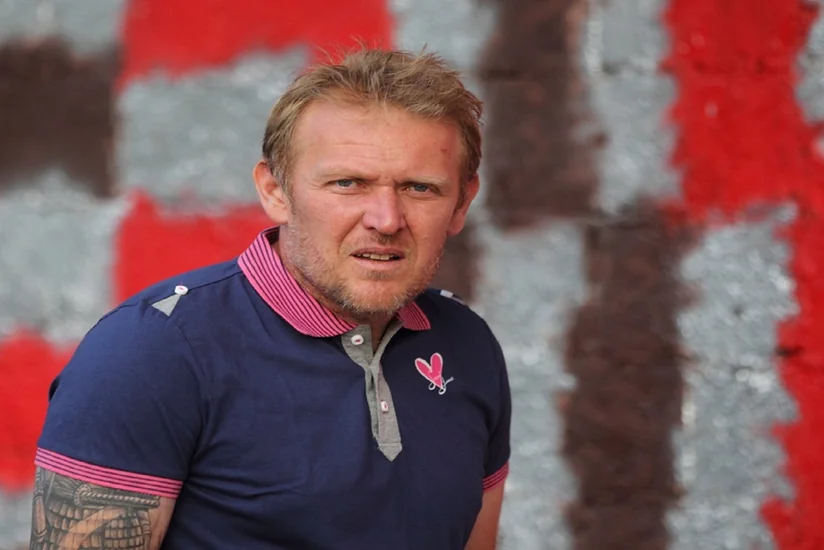 Robert Prosineçkinin qaldığı evə olan borc üzündən Srvena Zvezdanın hesabı bağlanıb