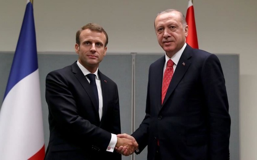 Ərdoğanla Makron regional məsələləri müzakirə ediblər