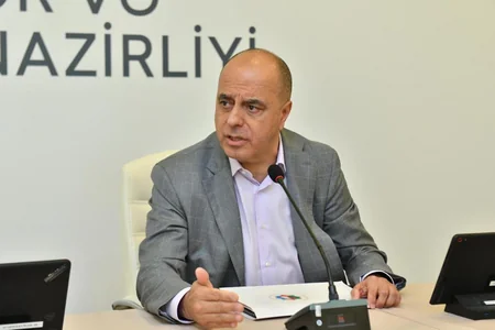 Nazir Şahmat Olimpiadasında iştirak edəcək milli üzvləri ilə görüşüb