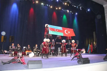 Gəncədə Əhməd Cavadın 130 illik yubileyi qeyd olunub