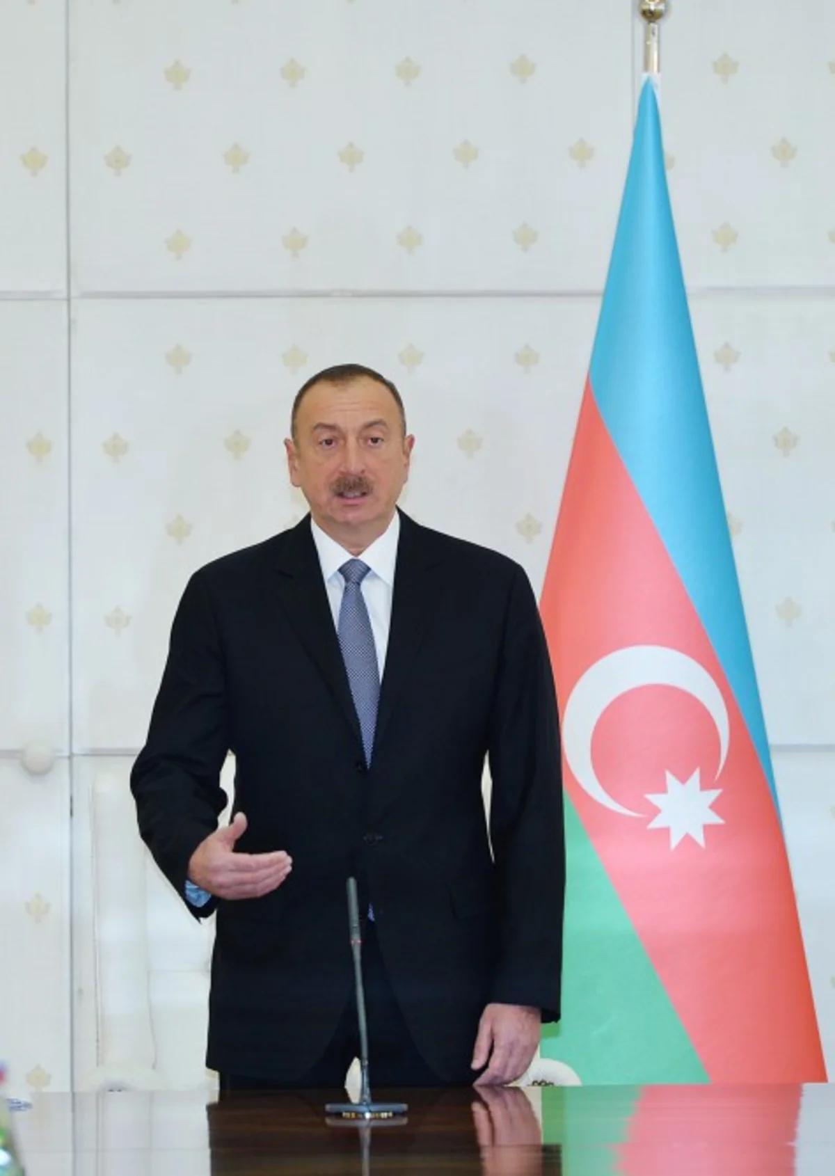 İlham Əliyev: Bakıda 2 000-ə yaxın sosial mənzil inşa olunacaq