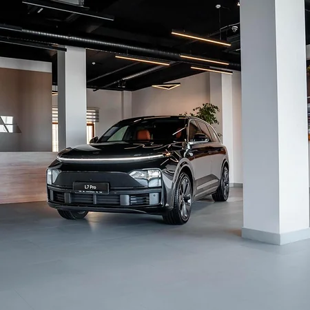 Li Auto Satış Mərkəzi artıq fəaliyyətə başladı!