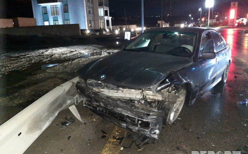 Bakıda sürüşmə zonasının yaxınlığında yol qəzası olub - FOTO
