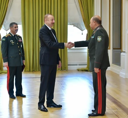 Prezident İlham Əliyev MDB Müdafiə Nazirləri Şurasının iclasının iştirakçılarını qəbul edib - YENİLƏNİB