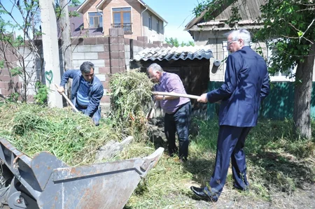 Qırğızıstanda Heydər Əliyevin anadan olmasının 92-ci ildönümü münasibətilə silsilə tədbirlər keçirilib